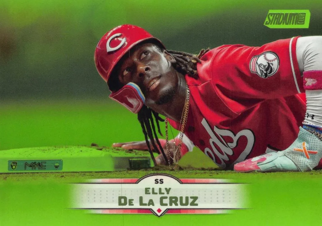 Elly De La Cruz #16